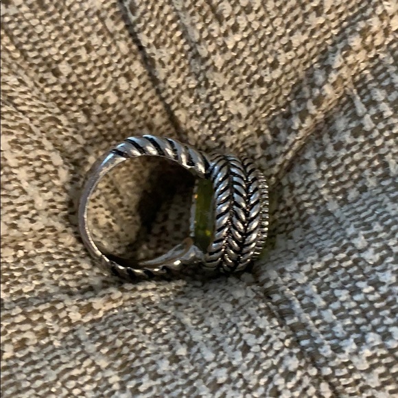 Silver Green Stone Ring - Picture 8 of 12